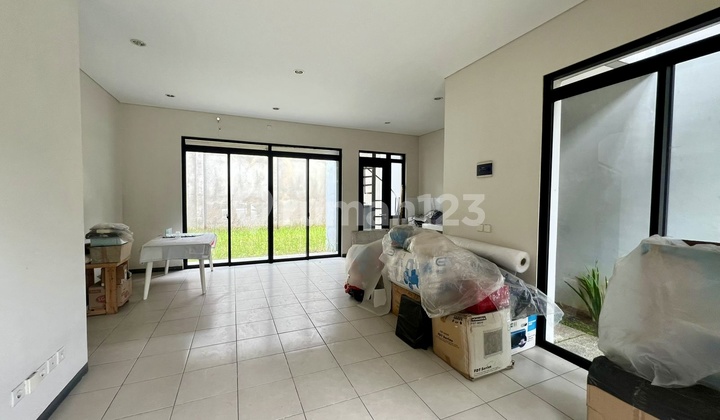 Jual Rumah Favorit Kbp Seberang Maranatha Siap Huni Bangunan Baru Belum Pernah Dipakai di Tatar Kamandaka Kota Baru Parahyangan Padalarang Bandung Dekat Ikea Cbcs Bais Yogya Bandung 2