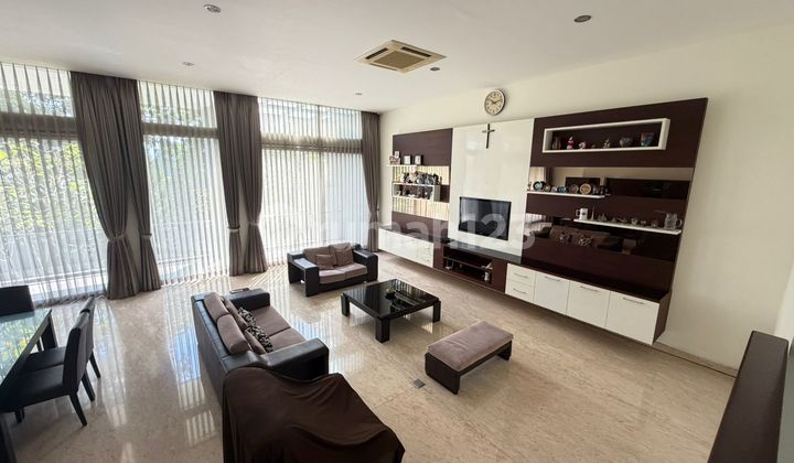 Luxury House in Mayang Sunda Kota Baru Parahyangan Padalarang Bandung