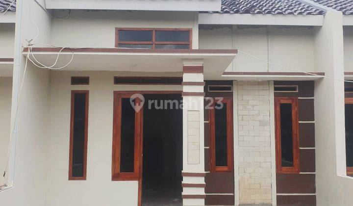 Rumah Murah Strategis Akses Mobil Free Kanopi Lokasi Dekat Ke Jalan Raya Bomang  1