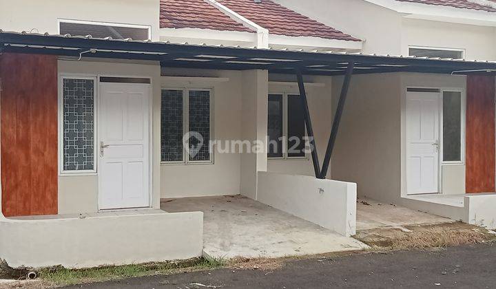 Rumah Mewah,harga Terjangkau,lokasi Paling Strategis Di Sawangan Depok SHM - Sertifikat Hak Milik di Jln Raya merpati Pabuaran Bojong gede , Bojong Gede Baru Rumah 2