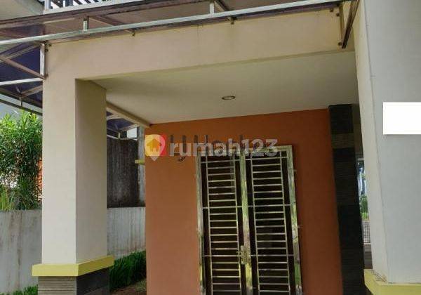 Rumah 2 Lantai Furnished di Bukit Golf Hijau Sentul, Bogor 1