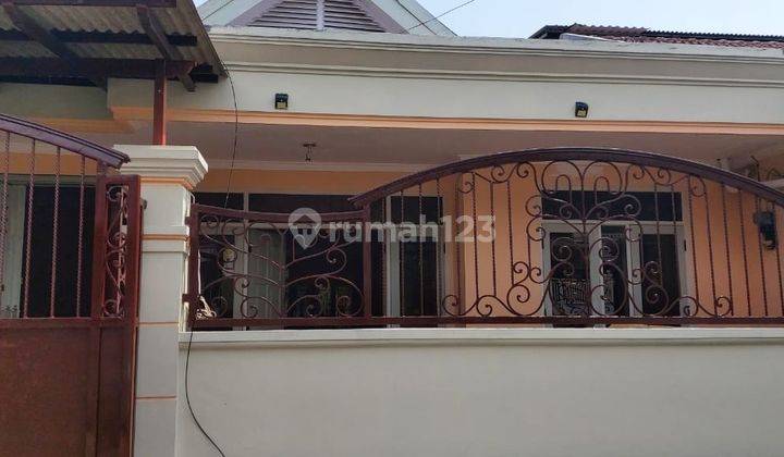 Termurah disewakan cepat sutorejo siap huni bonus AC  baru selesai di renovasi 1