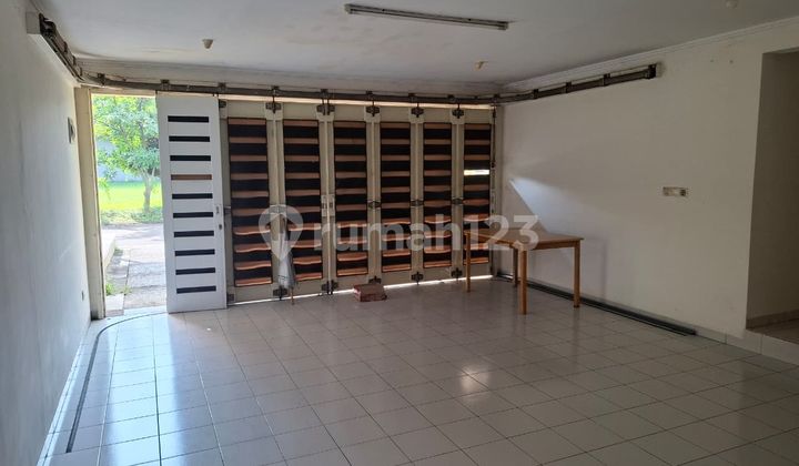 Dijual Rumah Cantik 3 Lantai di Sutera Onyx, Alam Sutera, Tangerang 2