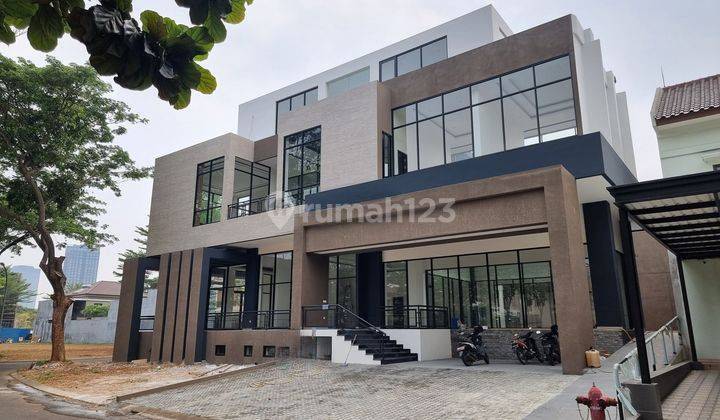 Dijual Hunian Mewah 3 Lantai di Sutera Jingga, Alam Sutera, Tangerang 1