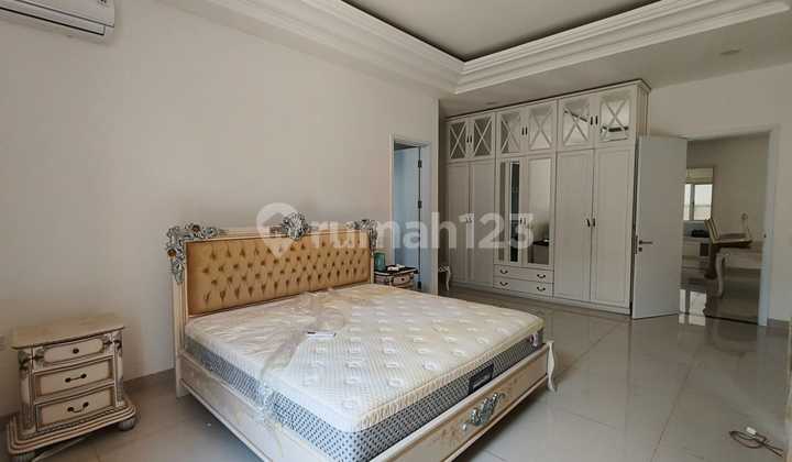 Disewakan Hunian Mewah Full Furnish 2 Lantai Perumahan De Park, Cluster De Maja di BSD City, Tangerang 2
