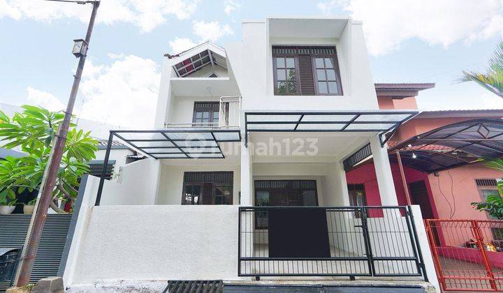 Dijual Rumah Cantik 2 Lantai di Jl. Kuricang, Pondok Ranji, Tangerang 1