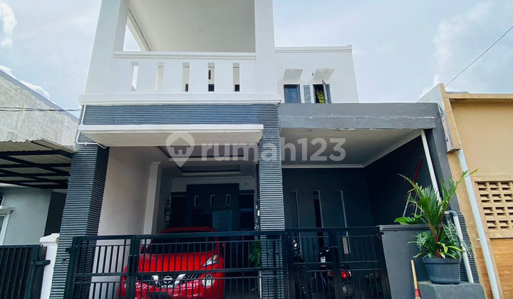 Dijual Rumah Cantik 2,5 Lantai di Perumahan Catalina, Gading Serpong, Tangerang