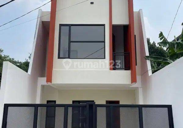 Dijual Rumah Cantik 2 Lantai di Komplek Graha Padma, Krukut, Depok, Jawa Barat 1