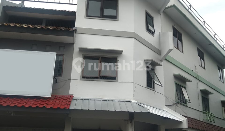 For Sale 3-Storey Shophouse Near BSD Plaza in Sector 4, BSD City, Tangerang
