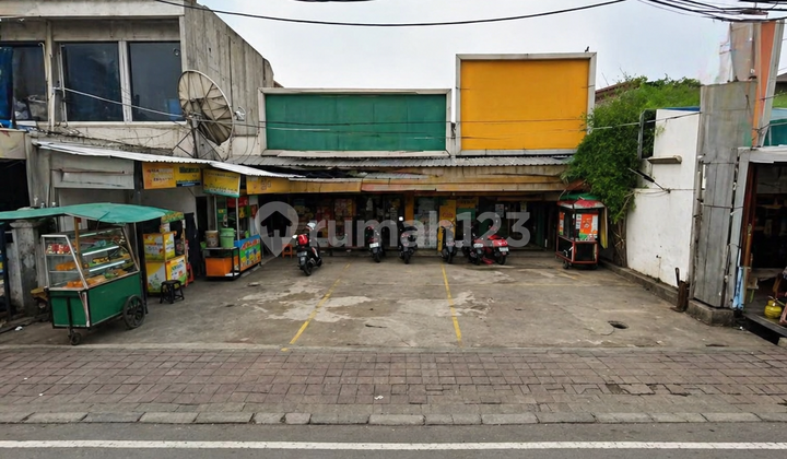 Selling Super Strategic Shop House plus Minimarket and Pharmacy Business in the Cilincing Area, North Jakarta 1