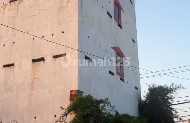 For Sale: Super Strategic 4-Storey Building on Jl. Raya Dadap, Kosambi, Tangerang 2