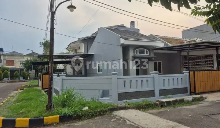 For Sale Fully Renovated Hook House in Sector 6A, Gading Serpong, Tangerang