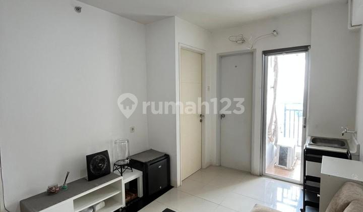 Dijual Semi Furnish Apartemen Bassura City, Type 2 BR di Jatinegara, Jakarta Timur Dijual Semi Furnish Apartemen Bassura City, Type 2 BR di Jatinegara, Jakarta Timur