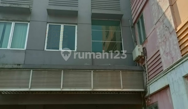 Dijual Ruko Malibu 2,5 Lantai Dekat dengan Itc Bsd City, Tangerang Dijual Ruko Malibu 2,5 Lantai Dekat dengan Itc Bsd City, Tangerang