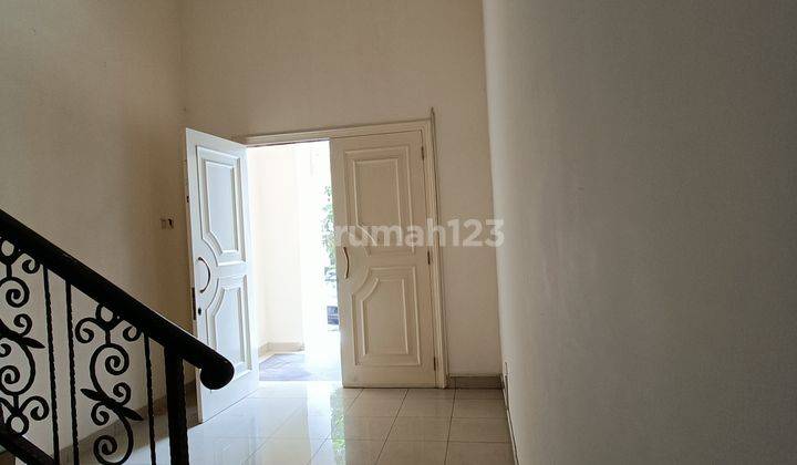 Disewakan rumah 2 lantai indah kapuk 5