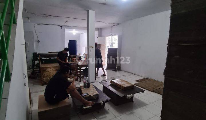 Dijual rumah 4,5lantai kondisi bagus 2