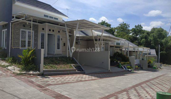 Rumah Baru sudah Full Furnish dalam Perumahan Mewah di Jogja 2