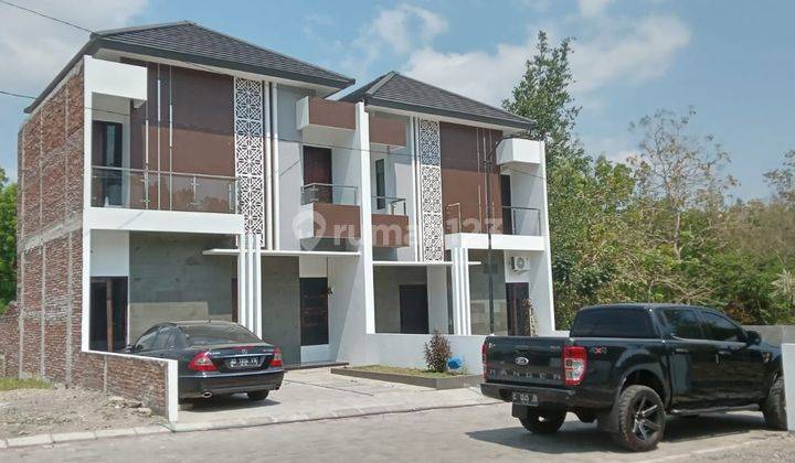 Rumah di Yogyakarta Modern Minimalis 2 Lantai Dekat Kampus Umy 1