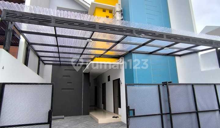 New 2-Story Boarding House, Very Special Location Near UGM Campus. 2