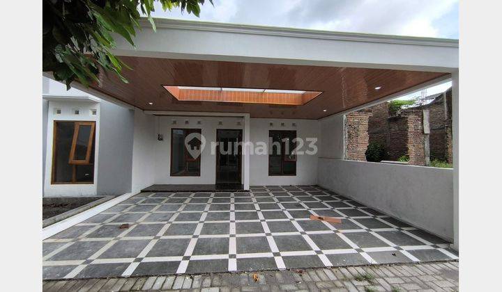Rumah Siap Huni Bonus AC Kitchen Set dalam Cluster Godean Sleman