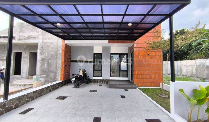 Rumah Tropical Modern 1 Lantai di Sleman Dekat Pasar Cebongan 1