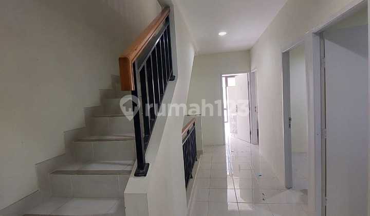 3-Storey Boarding House Semi-Furnished Summarecon Serpong Tangerang Cluster Alloggio 2