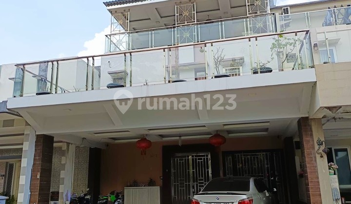 Rumah Mewah Anthurium Casa Jardin 8x18 Full Furnish Interior SHM