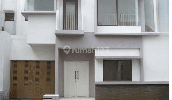 Rumah 2lt Luas 9x16,5 Type 3+1KT Cluster Zebrina Jgc Jakarta Garden City 1