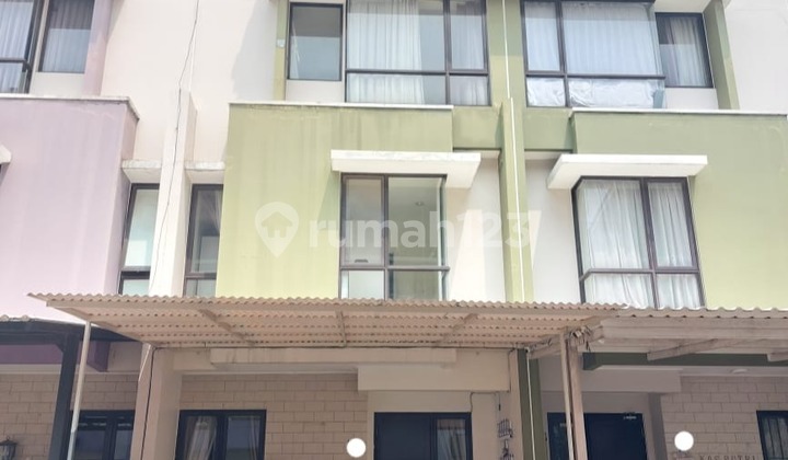 3-Storey Boarding House Semi-Furnished Summarecon Serpong Tangerang Cluster Alloggio