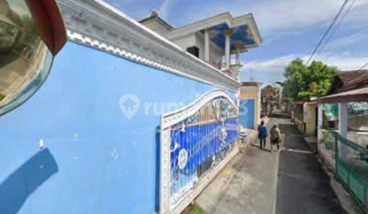 Disewakan Cepat Rumah Mewah Dengan Kolam Renang Pribadi Dekat Sindupark 2