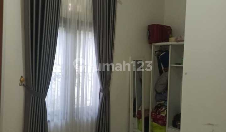 For Rent Large House Suitable for Office and Residence Near UII Campus and PPGP Iron Jangkang Campus For Rent Large House Suitable for Office and Residence Near UII Campus and PPGP Iron Jangkang Campus