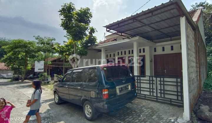 Minimalist House Ready to Occupy Near UII Integrated Campus