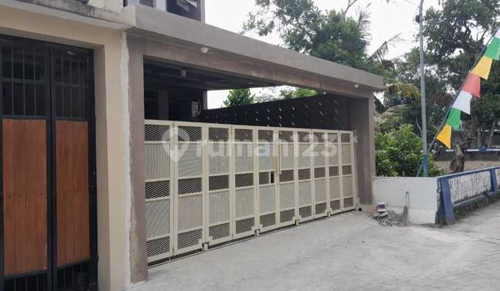For Rent New Building House South of Suciati Saliman Mosque