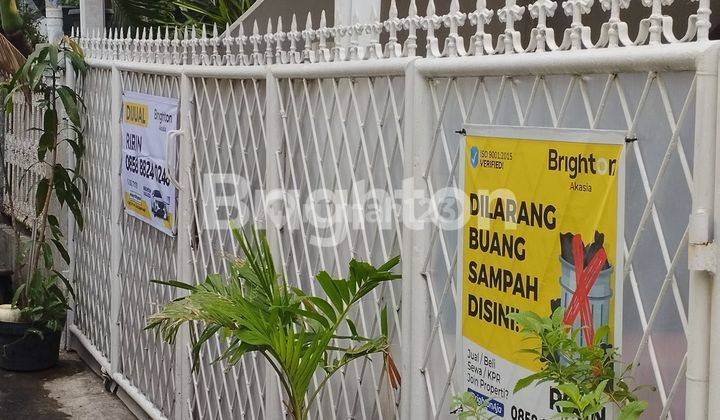 RUMAH KEBON JERUK JAK BAR DEKAT KAMPUS BINUS, SEKOLAH SANG TIMUR 1