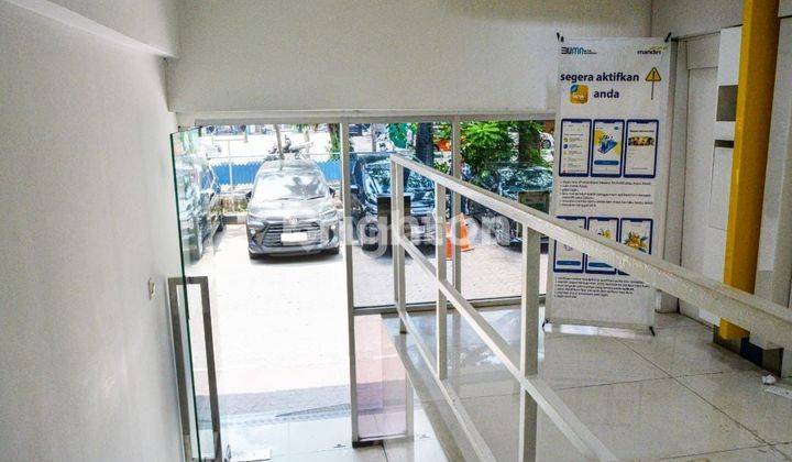 GEDUNG 3 LANTAI (HOEK ) GREENVILLE TANJUNG DUREN Ex. BANK MANDIRI 2