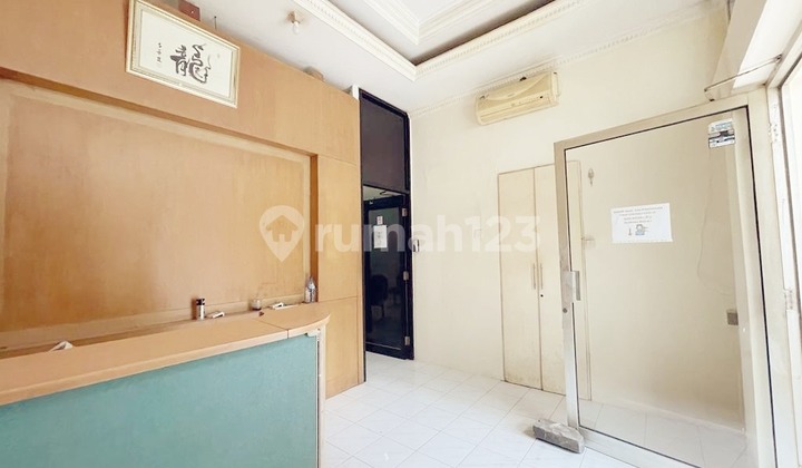 Ruko 4 Lantai Disewakan di Tanah Abang 4 8