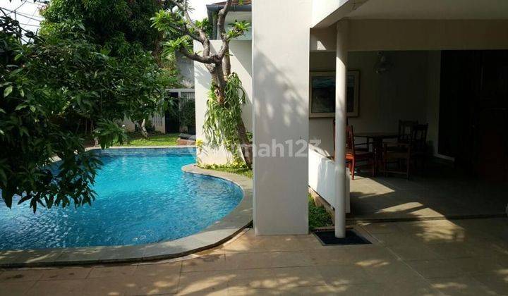 Dijual Rumah ada Pool di Cilandak Jakarta Selatan 2