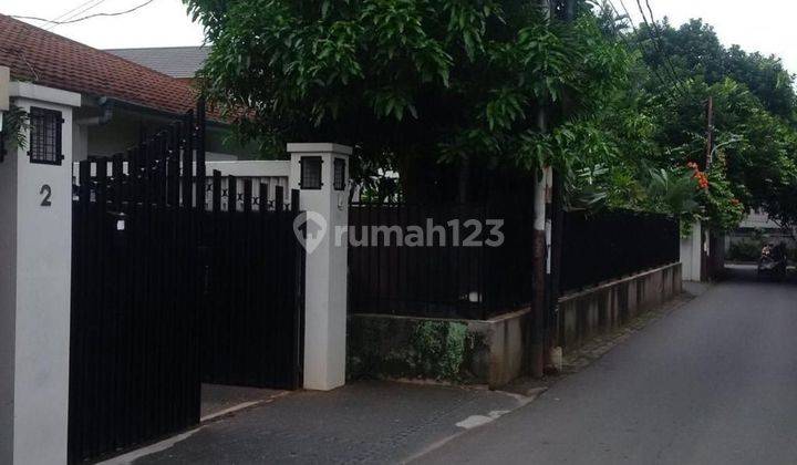 Dijual Rumah ada Pool di Cilandak Jakarta Selatan 1