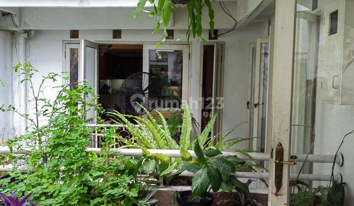 Dijual Cepat Rumah di Jalan Sumatera Area Menteng Jakarta 1