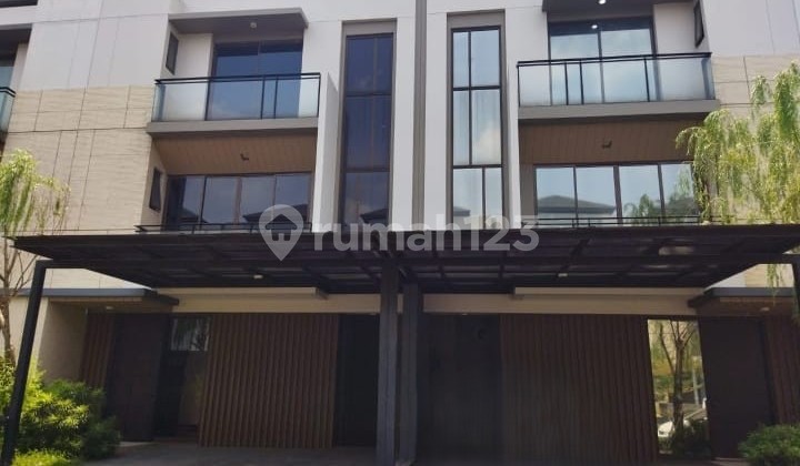 For Sale Beautiful Semi-Furnished House in Elite Zora Area, BSD City - Adryefgs