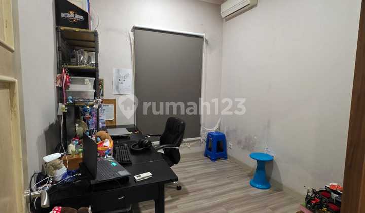 Dijual Rumah 2 lantai bagus semi furnish siap huni di Cluster Pascal, Summarecon Serpong - Atefa 2