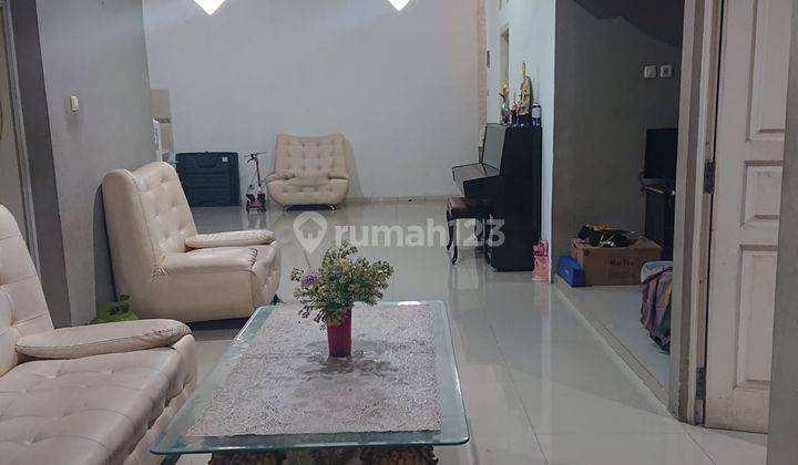 Dijual Rumah 2 Lantai Bagus di Graha Raya Bintaro 19 Tangsel. Ita 2