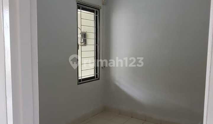 Dijual Murah Rumah bagus siap huni di Serpong Park, Tangerang Selatan - Itaefa 2