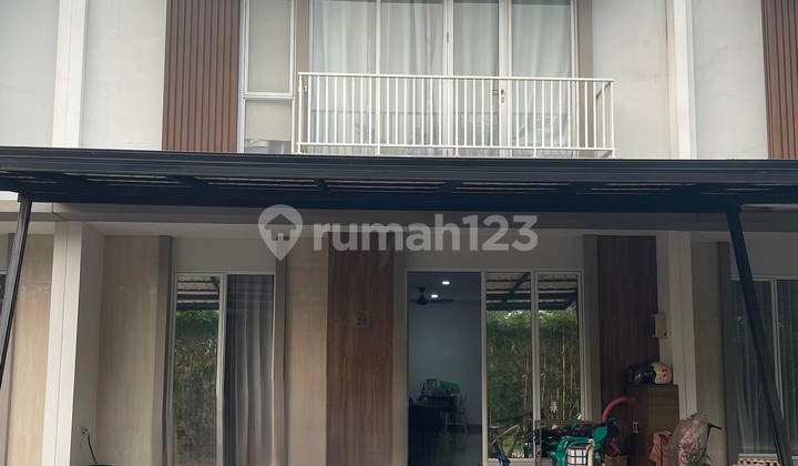 Dijual Cepat Rumah 2 Lantai rapih bagus full renov siap huni di Nara Village, Gading Serpong. Mlnyefgs