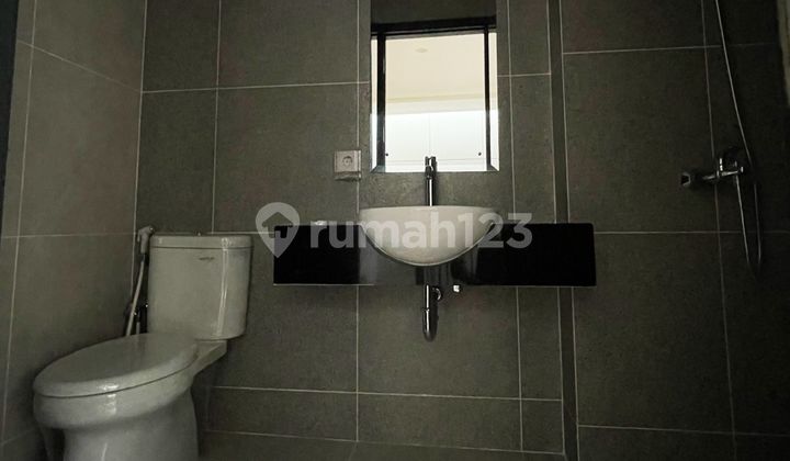 Turun Harga dijual Rumah Cluster Carson siap huni Summarecon Serpong - Atefa 2