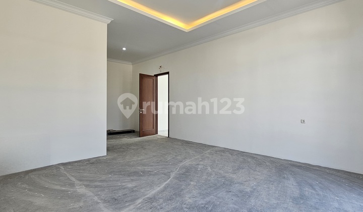 Dijual Brand New Rumah 2 lantai hoek bangunan mandiri Luxury Modern American Style di The Icon BSD City. - Ylefb 2