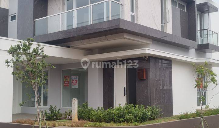 Dijual Rumah Mewah 2 Lantai Semi Furnished di Cluster Pasadena Grand Residences, Gading Serpong. Wnd Efgs 2