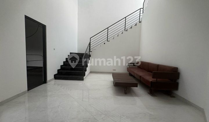 Dijual Rumah Siap Huni di Sutera Onyx Alam Sutera. Smn Efas