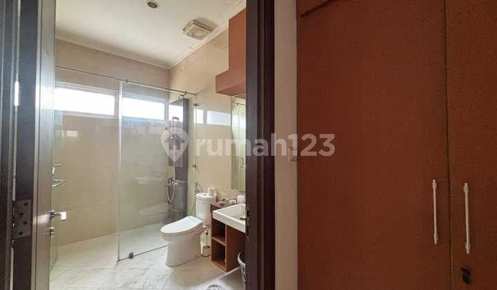 Dijual Rumah Bangunan Mandiri 2 Lantai Sutera Onyx Alam Sutera - Byn 2