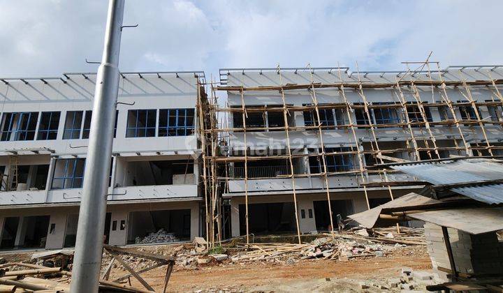 Dijual Ruko Greenwich Business Park Hook 3 Lantai Type C Hadap Jalan Lokasi Strategis, BSD City. Byn 2